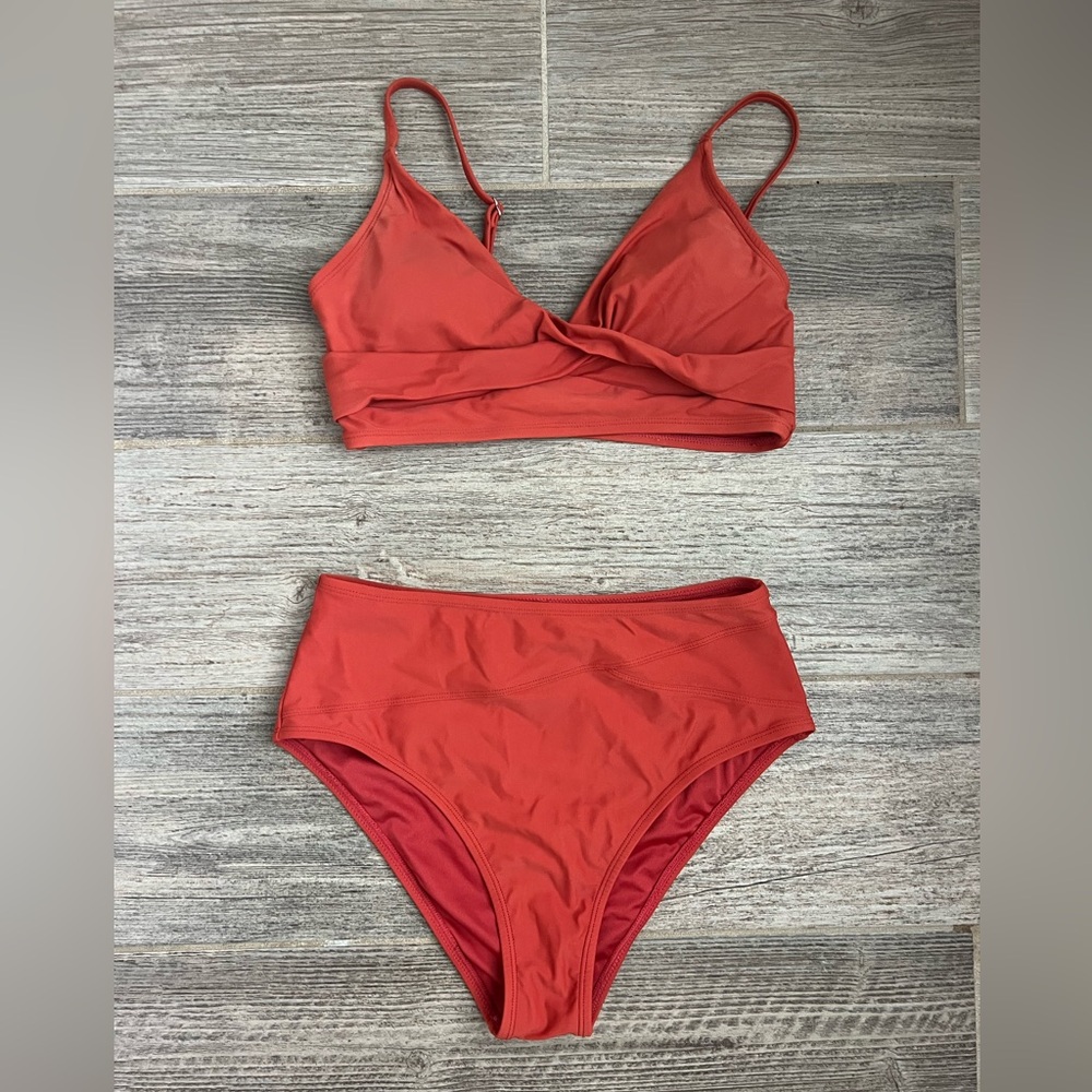 CUPSHE small full coverage bikini